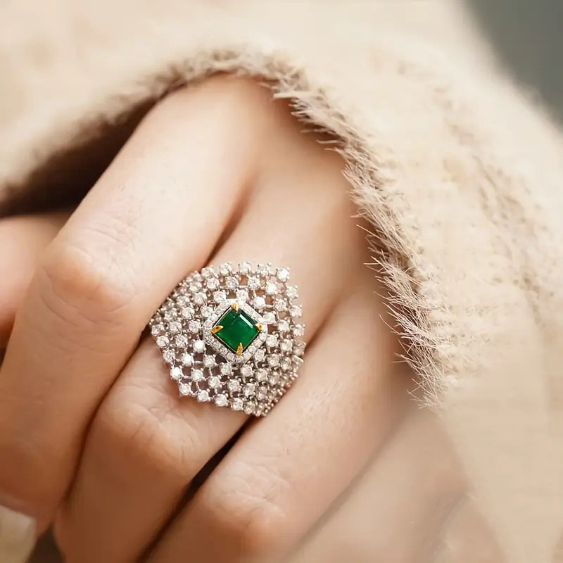 Luxury Lifestyle Magazine - Gaya Aroma Baru 2026, Cincin Zirkon